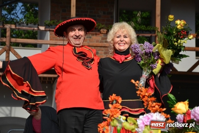 Zdjęcie w galerii na portalu naszraciborz.pl: Hiszpańska muzyka, przepiękne stroje i dekoracje, czyli Poemat dla Hiszpanii na Zamku Piastowskim  wiadomości z regionu