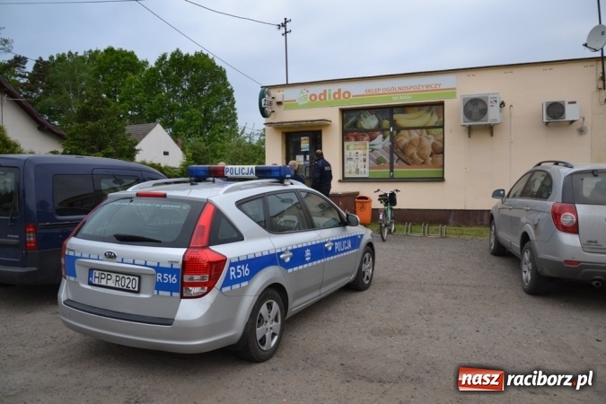 Zdjęcie w galerii na portalu naszraciborz.pl: Nocne włamanie do sklepu w Jankowicach wiadomości z regionu