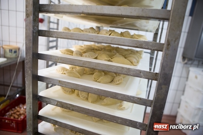 Zdjęcie w galerii na portalu naszraciborz.pl: Zawsze o krok przed konkurencją – Zakład Rzeźniczo-Wędliniarski zaprasza na zakupy! wiadomości z regionu