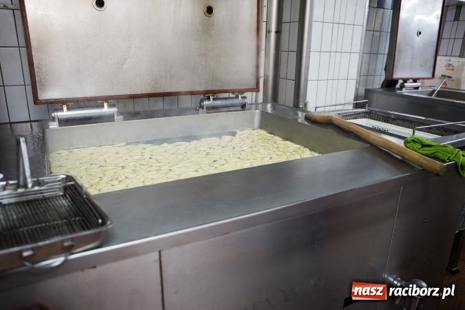 Zdjęcie w galerii na portalu naszraciborz.pl: Zawsze o krok przed konkurencją – Zakład Rzeźniczo-Wędliniarski zaprasza na zakupy! wiadomości z regionu