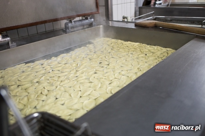 Zdjęcie w galerii na portalu naszraciborz.pl: Zawsze o krok przed konkurencją – Zakład Rzeźniczo-Wędliniarski zaprasza na zakupy! wiadomości z regionu