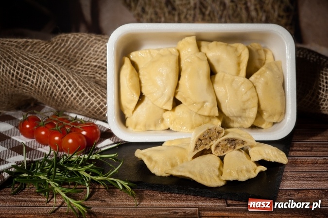 Zdjęcie w galerii na portalu naszraciborz.pl: Zawsze o krok przed konkurencją – Zakład Rzeźniczo-Wędliniarski zaprasza na zakupy! wiadomości z regionu