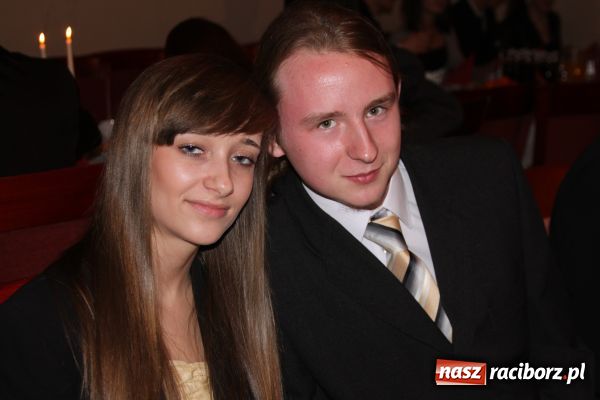 Zdjęcie w galerii na portalu naszraciborz.pl: Studniówka I LO: Poloneza czas zacząć... wiadomości z regionu