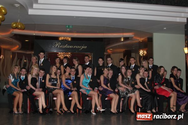 Zdjęcie w galerii na portalu naszraciborz.pl: Studniówka I LO: Poloneza czas zacząć... wiadomości z regionu