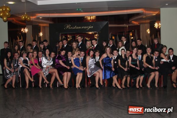 Zdjęcie w galerii na portalu naszraciborz.pl: Studniówka I LO: Poloneza czas zacząć... wiadomości z regionu