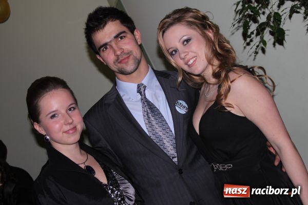 Zdjęcie w galerii na portalu naszraciborz.pl: Studniówka I LO: Poloneza czas zacząć... wiadomości z regionu