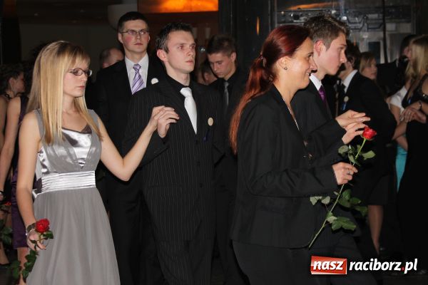 Zdjęcie w galerii na portalu naszraciborz.pl: Studniówka I LO: Poloneza czas zacząć... wiadomości z regionu