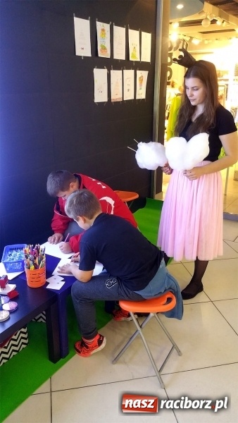 Zdjęcie w galerii na portalu naszraciborz.pl: Dziewiąte urodziny Galerii Młyńskiej za nami wiadomości z regionu