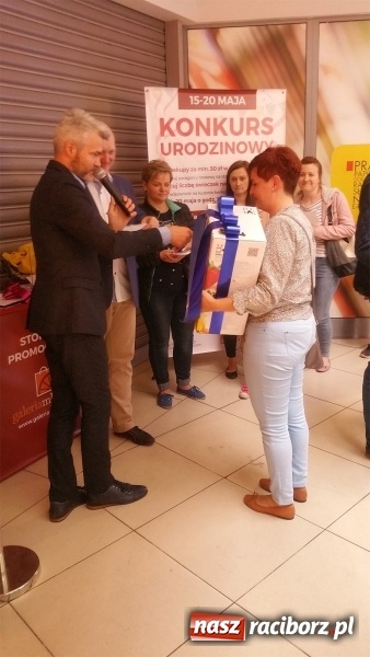 Zdjęcie w galerii na portalu naszraciborz.pl: Dziewiąte urodziny Galerii Młyńskiej za nami wiadomości z regionu