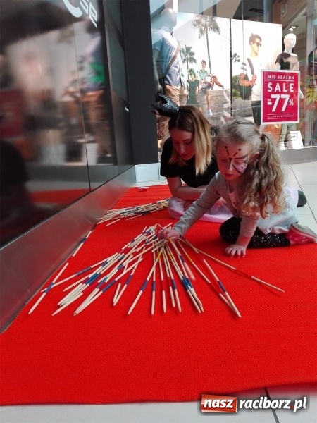 Zdjęcie w galerii na portalu naszraciborz.pl: Dziewiąte urodziny Galerii Młyńskiej za nami wiadomości z regionu