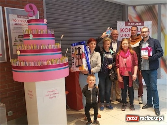 Zdjęcie w galerii na portalu naszraciborz.pl: Dziewiąte urodziny Galerii Młyńskiej za nami wiadomości z regionu