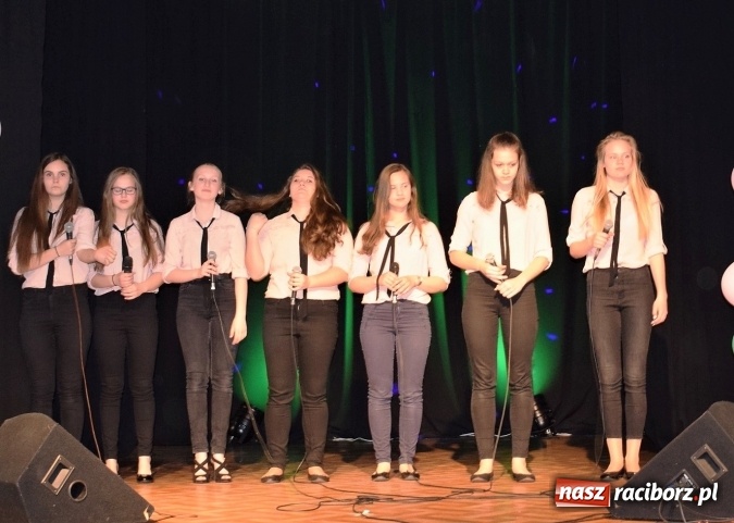 Zdjęcie w galerii na portalu naszraciborz.pl: Zespół wokalny Perspektywa laureatem konkursu piosenki  wiadomości z regionu