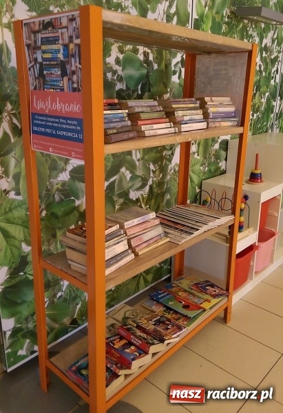 Zdjęcie w galerii na portalu naszraciborz.pl: Książkobranie w H2Ostróg  wiadomości z regionu