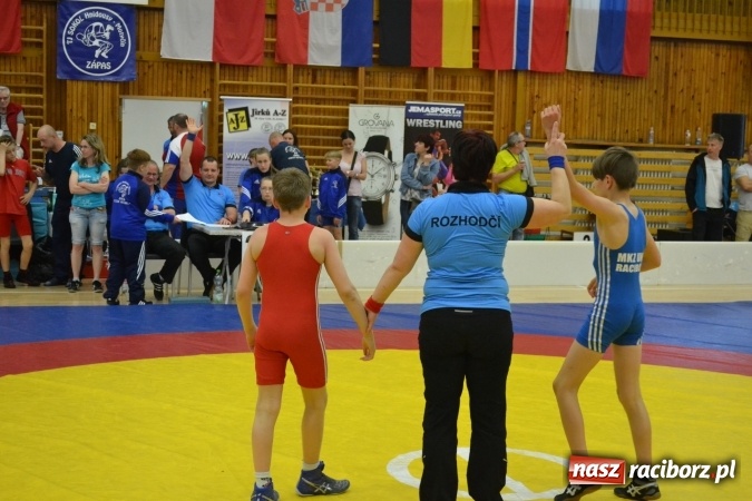 Zdjęcie w galerii na portalu naszraciborz.pl: Świetny start zapaśników Unii Racibórz w Czechach wiadomości z regionu