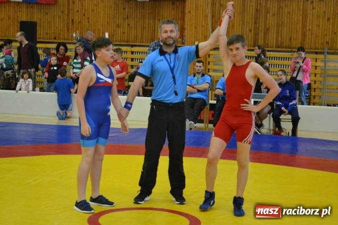 Zdjęcie w galerii na portalu naszraciborz.pl: Świetny start zapaśników Unii Racibórz w Czechach wiadomości z regionu
