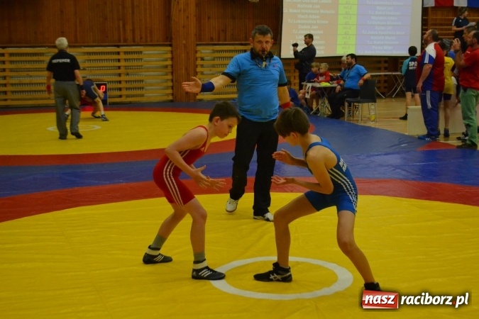 Zdjęcie w galerii na portalu naszraciborz.pl: Świetny start zapaśników Unii Racibórz w Czechach wiadomości z regionu