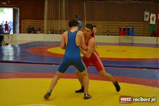 Zdjęcie w galerii na portalu naszraciborz.pl: Świetny start zapaśników Unii Racibórz w Czechach wiadomości z regionu