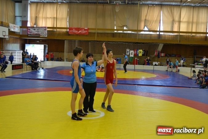 Zdjęcie w galerii na portalu naszraciborz.pl: Świetny start zapaśników Unii Racibórz w Czechach wiadomości z regionu