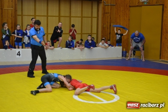 Zdjęcie w galerii na portalu naszraciborz.pl: Świetny start zapaśników Unii Racibórz w Czechach wiadomości z regionu