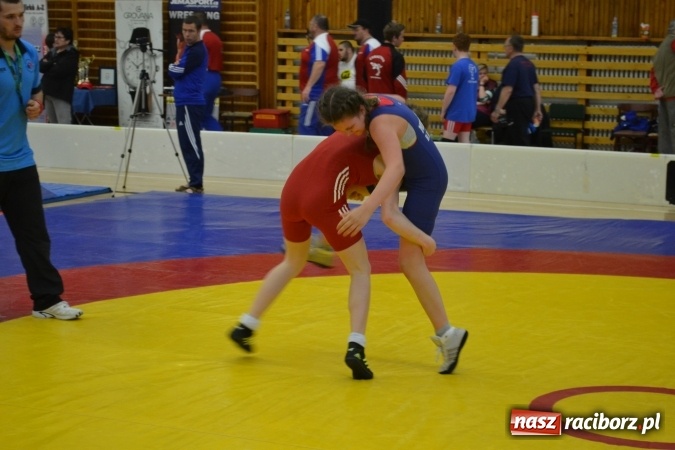 Zdjęcie w galerii na portalu naszraciborz.pl: Świetny start zapaśników Unii Racibórz w Czechach wiadomości z regionu