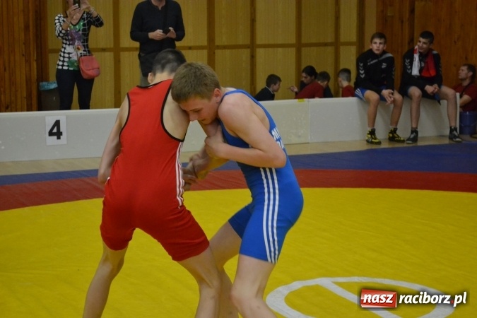 Zdjęcie w galerii na portalu naszraciborz.pl: Świetny start zapaśników Unii Racibórz w Czechach wiadomości z regionu