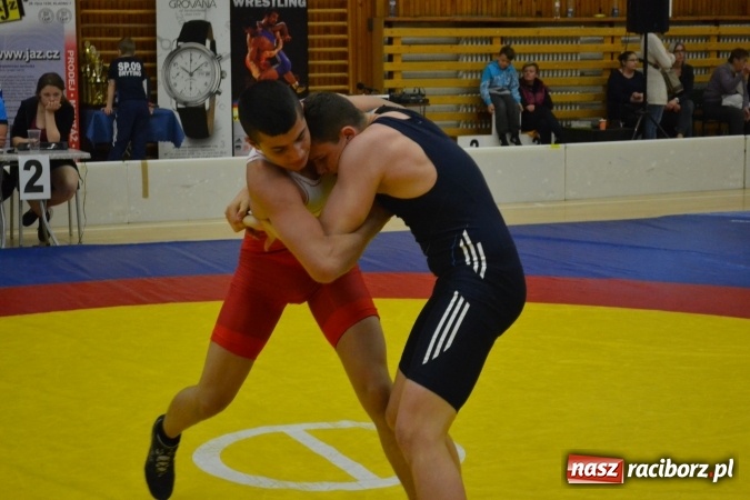 Zdjęcie w galerii na portalu naszraciborz.pl: Świetny start zapaśników Unii Racibórz w Czechach wiadomości z regionu