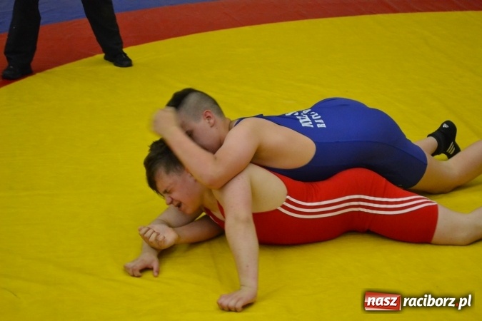 Zdjęcie w galerii na portalu naszraciborz.pl: Świetny start zapaśników Unii Racibórz w Czechach wiadomości z regionu