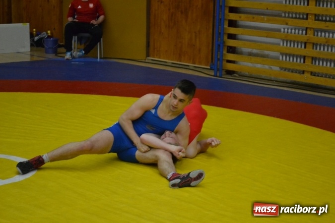 Zdjęcie w galerii na portalu naszraciborz.pl: Świetny start zapaśników Unii Racibórz w Czechach wiadomości z regionu