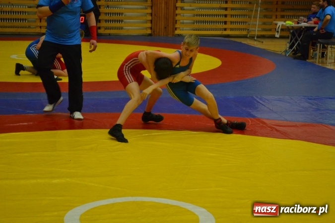 Zdjęcie w galerii na portalu naszraciborz.pl: Świetny start zapaśników Unii Racibórz w Czechach wiadomości z regionu