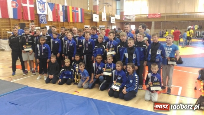 Zdjęcie w galerii na portalu naszraciborz.pl: Świetny start zapaśników Unii Racibórz w Czechach wiadomości z regionu