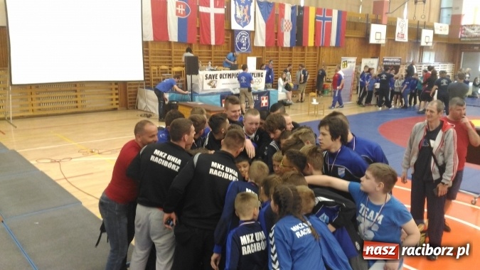 Zdjęcie w galerii na portalu naszraciborz.pl: Świetny start zapaśników Unii Racibórz w Czechach wiadomości z regionu