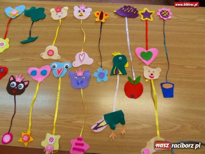 Zdjęcie w galerii na portalu naszraciborz.pl: Warsztatowy zawrót głowy w bibliotece w Markowicach  wiadomości z regionu