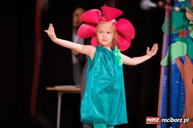 Zdjęcie w galerii na portalu naszraciborz.pl: X Mini Festiwal Przedszkolaków w DK Strzecha wiadomości z regionu