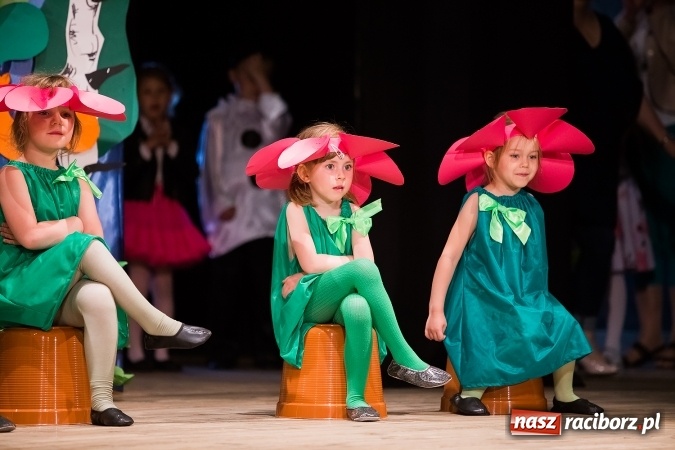 Zdjęcie w galerii na portalu naszraciborz.pl: X Mini Festiwal Przedszkolaków w DK Strzecha wiadomości z regionu