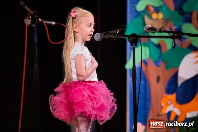 Zdjęcie w galerii na portalu naszraciborz.pl: X Mini Festiwal Przedszkolaków w DK Strzecha wiadomości z regionu