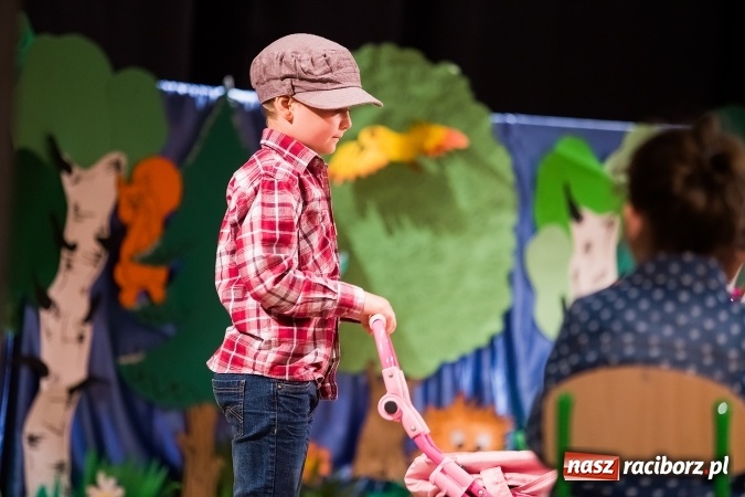 Zdjęcie w galerii na portalu naszraciborz.pl: X Mini Festiwal Przedszkolaków w DK Strzecha wiadomości z regionu