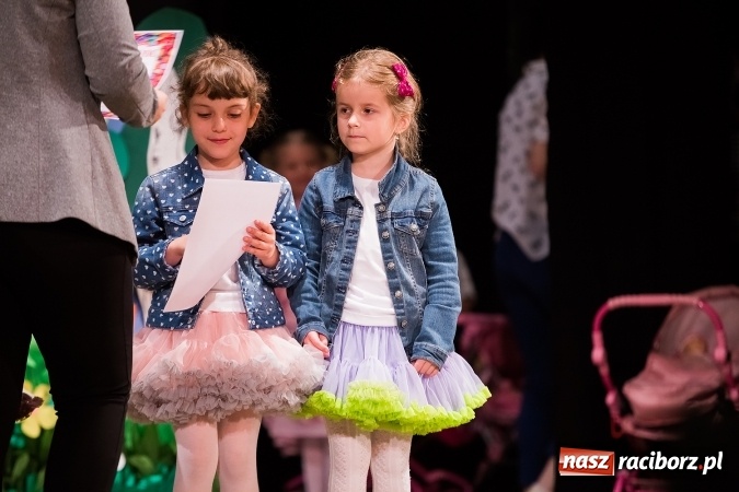 Zdjęcie w galerii na portalu naszraciborz.pl: X Mini Festiwal Przedszkolaków w DK Strzecha wiadomości z regionu