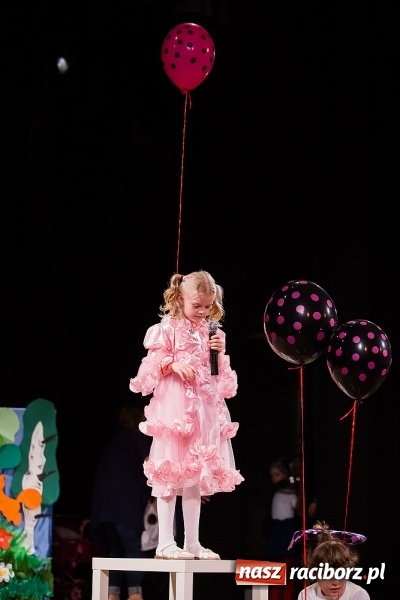 Zdjęcie w galerii na portalu naszraciborz.pl: X Mini Festiwal Przedszkolaków w DK Strzecha wiadomości z regionu