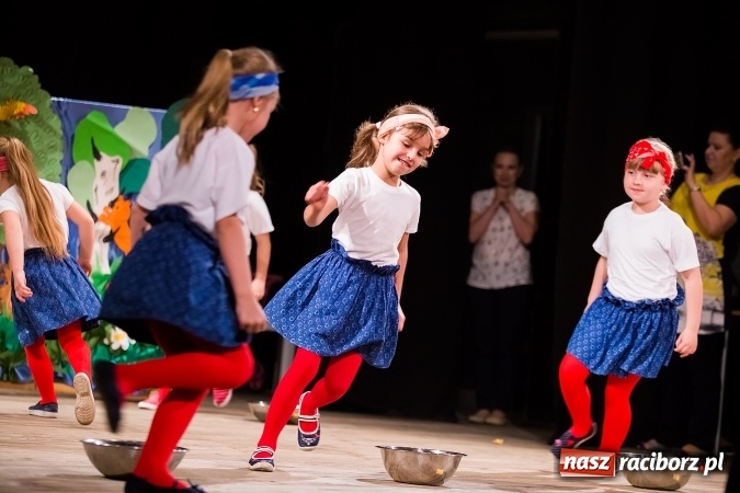Zdjęcie w galerii na portalu naszraciborz.pl: X Mini Festiwal Przedszkolaków w DK Strzecha wiadomości z regionu