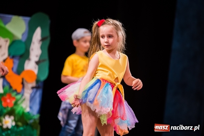 Zdjęcie w galerii na portalu naszraciborz.pl: X Mini Festiwal Przedszkolaków w DK Strzecha wiadomości z regionu