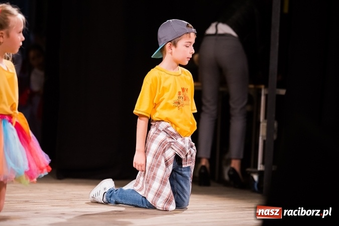 Zdjęcie w galerii na portalu naszraciborz.pl: X Mini Festiwal Przedszkolaków w DK Strzecha wiadomości z regionu