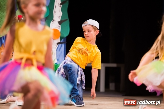 Zdjęcie w galerii na portalu naszraciborz.pl: X Mini Festiwal Przedszkolaków w DK Strzecha wiadomości z regionu