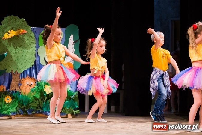 Zdjęcie w galerii na portalu naszraciborz.pl: X Mini Festiwal Przedszkolaków w DK Strzecha wiadomości z regionu