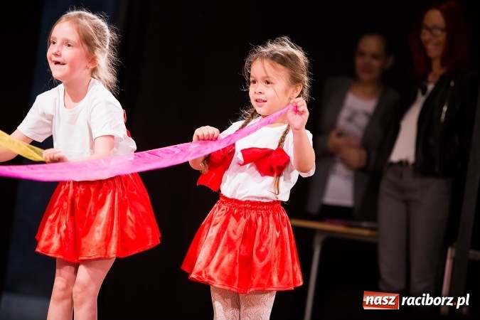 Zdjęcie w galerii na portalu naszraciborz.pl: X Mini Festiwal Przedszkolaków w DK Strzecha wiadomości z regionu