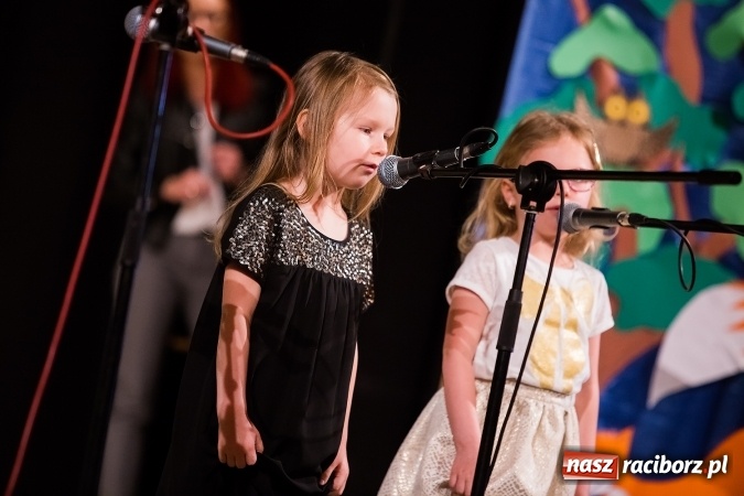 Zdjęcie w galerii na portalu naszraciborz.pl: X Mini Festiwal Przedszkolaków w DK Strzecha wiadomości z regionu
