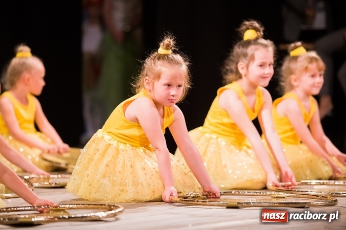 Zdjęcie w galerii na portalu naszraciborz.pl: X Mini Festiwal Przedszkolaków w DK Strzecha wiadomości z regionu