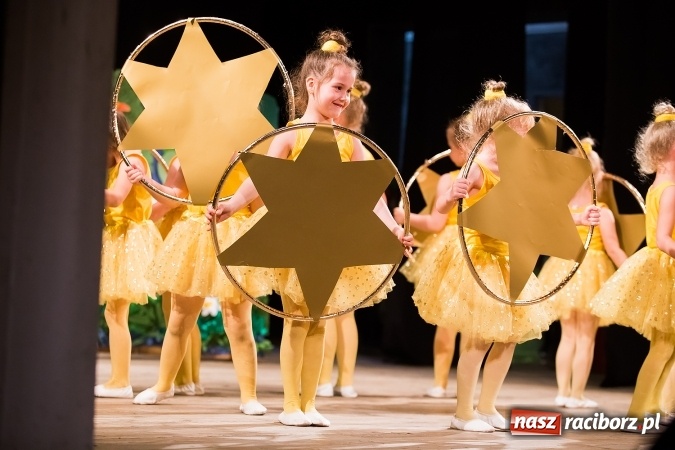 Zdjęcie w galerii na portalu naszraciborz.pl: X Mini Festiwal Przedszkolaków w DK Strzecha wiadomości z regionu