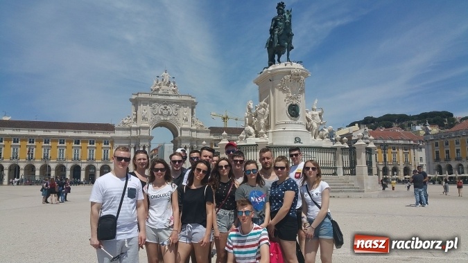 Zdjęcie w galerii na portalu naszraciborz.pl: Technicy budownictwa i architektury krajobrazu z CKZiU nr 1 na praktykach w Portugalii wiadomości z regionu