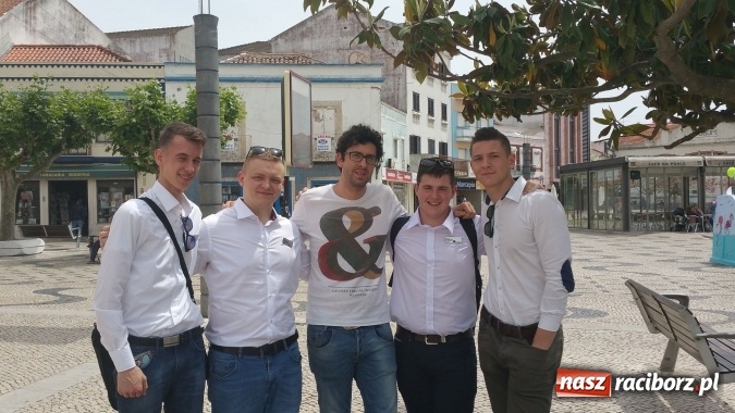 Zdjęcie w galerii na portalu naszraciborz.pl: Technicy budownictwa i architektury krajobrazu z CKZiU nr 1 na praktykach w Portugalii wiadomości z regionu