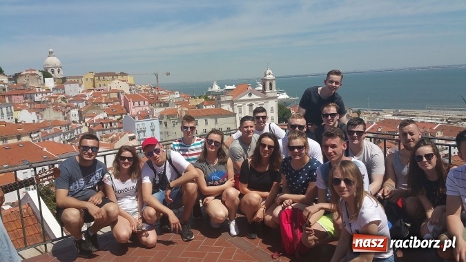 Zdjęcie w galerii na portalu naszraciborz.pl: Technicy budownictwa i architektury krajobrazu z CKZiU nr 1 na praktykach w Portugalii wiadomości z regionu